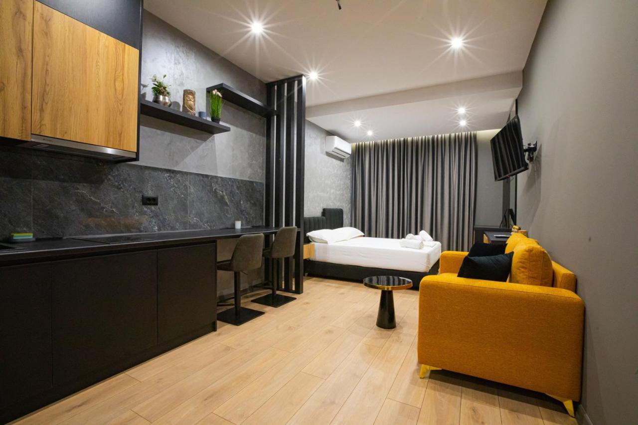 Dea'S Apartaments Тирана Экстерьер фото