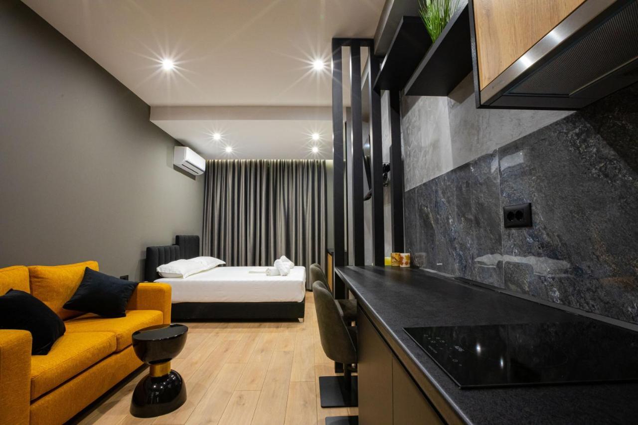 Dea'S Apartaments Тирана Экстерьер фото