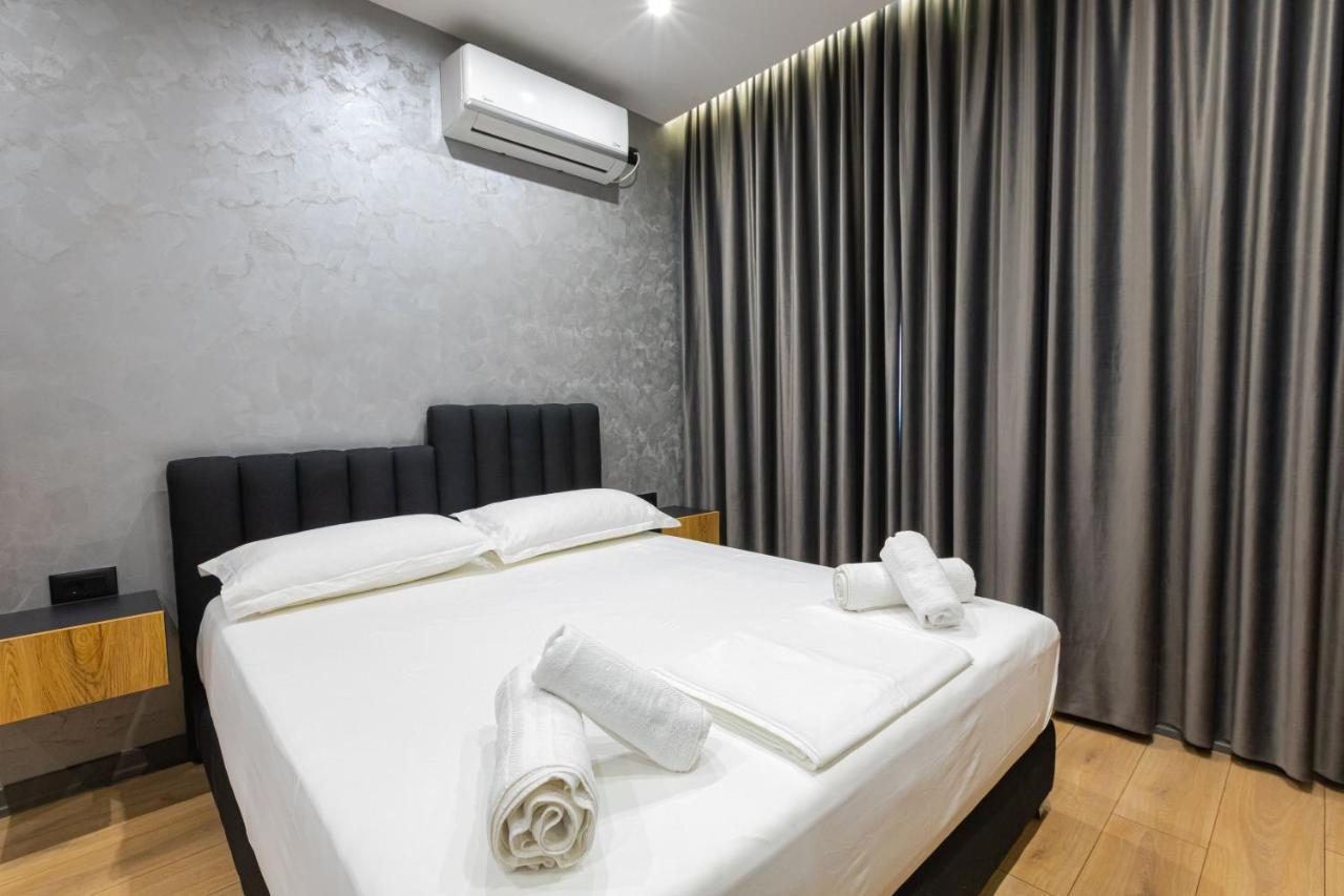 Dea'S Apartaments Тирана Экстерьер фото