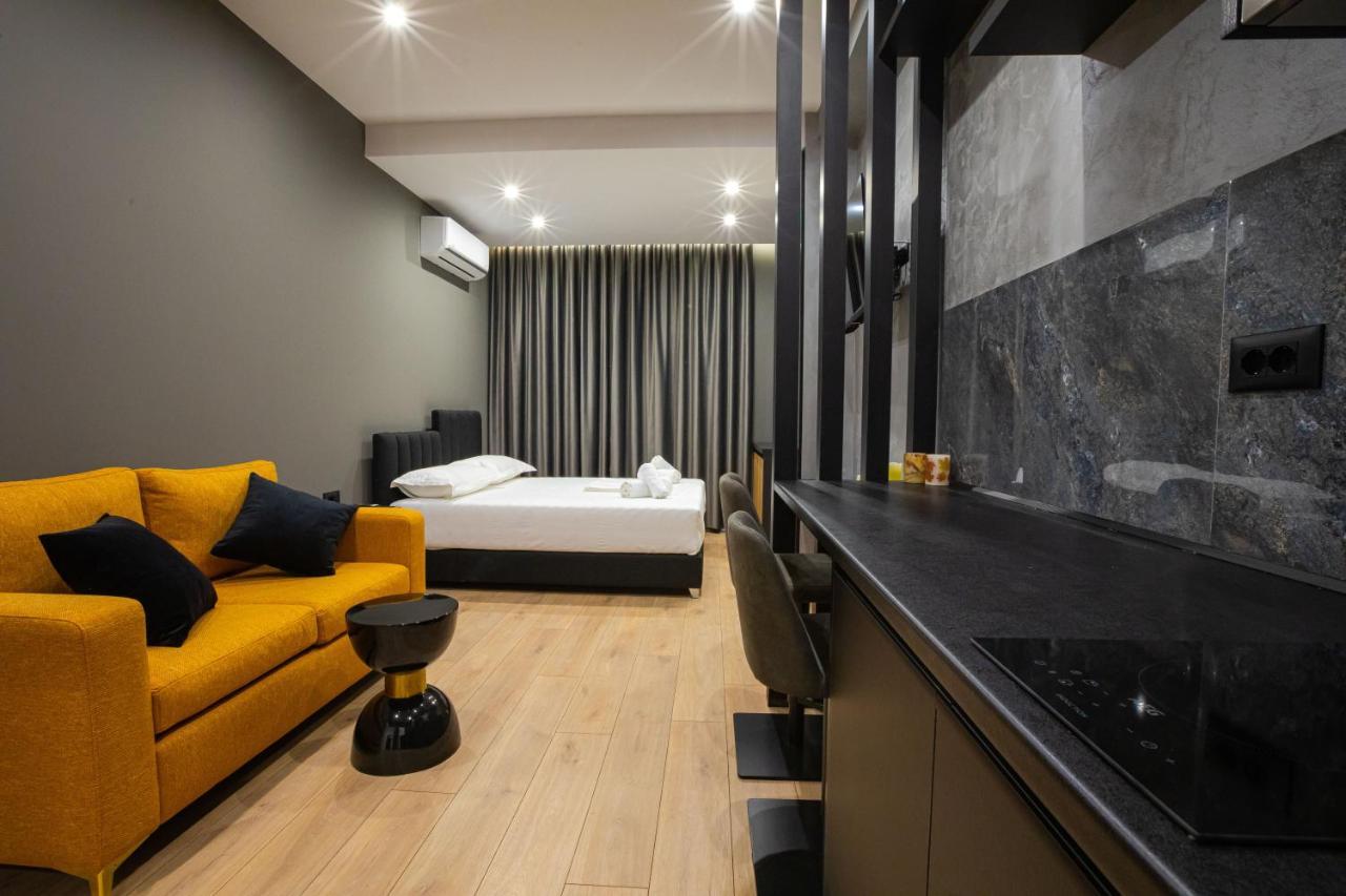 Dea'S Apartaments Тирана Экстерьер фото