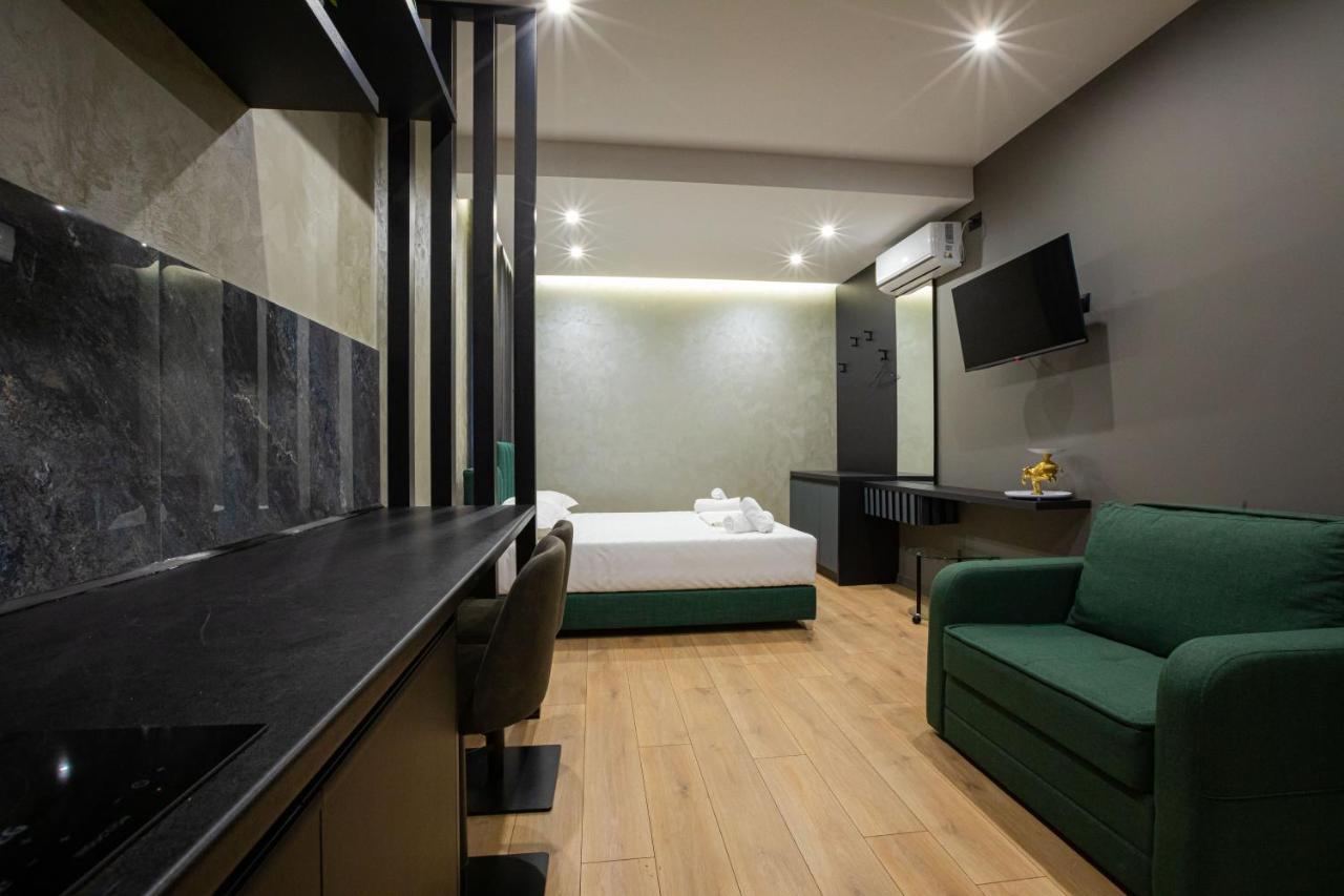 Dea'S Apartaments Тирана Экстерьер фото