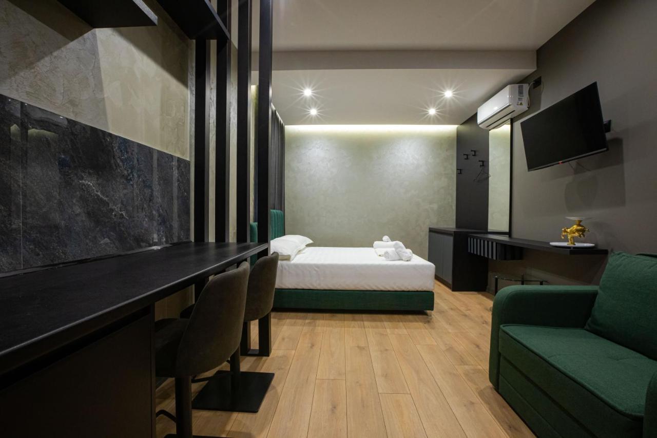 Dea'S Apartaments Тирана Экстерьер фото
