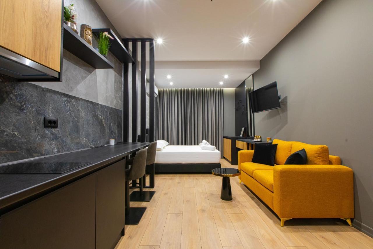 Dea'S Apartaments Тирана Экстерьер фото