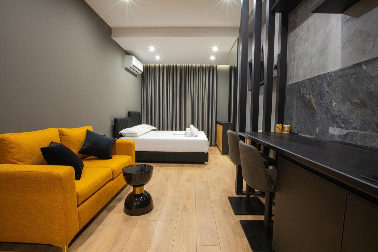 Dea'S Apartaments Тирана Экстерьер фото